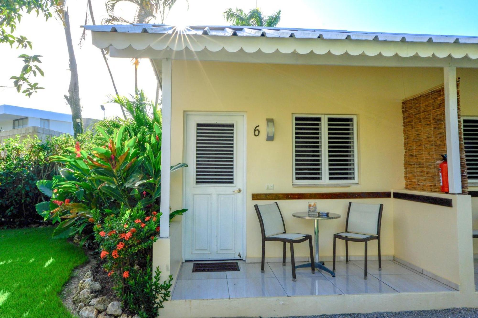 Hotel Enjoy Las Terrenas Exterior photo